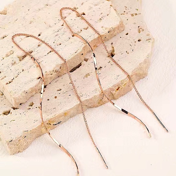 Rose Gold Spiral Threader Twisted Minimalist Earrings - Picture 4 of 6